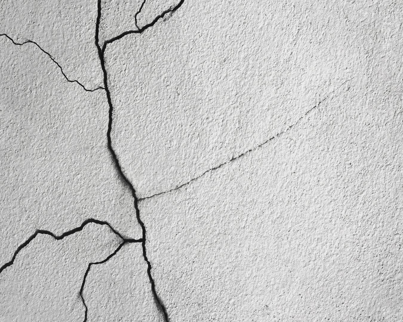 Interior Wall & Floor Cracks