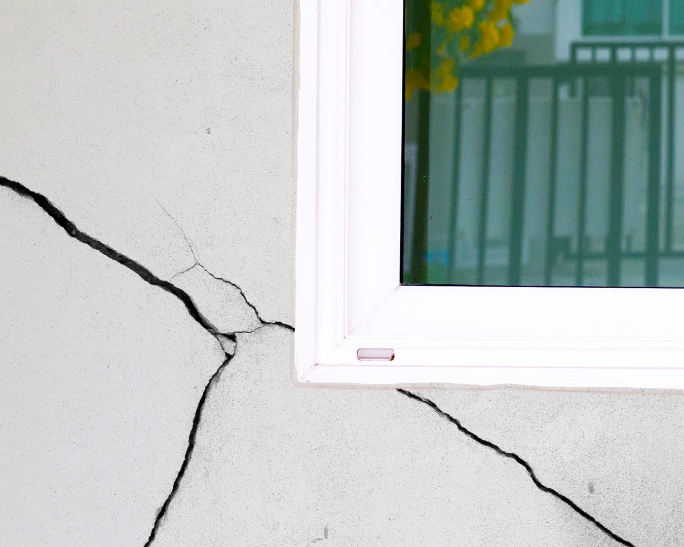 Sticking Doors & Windows